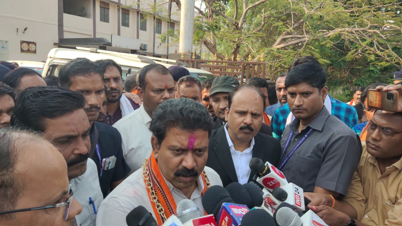 फर्जी एक्ट्रोसिटी के मामले में निरपराध साबित हुए उपमुख्यमंत्री विजय शर्मा,कोर्ट ने किया दोष