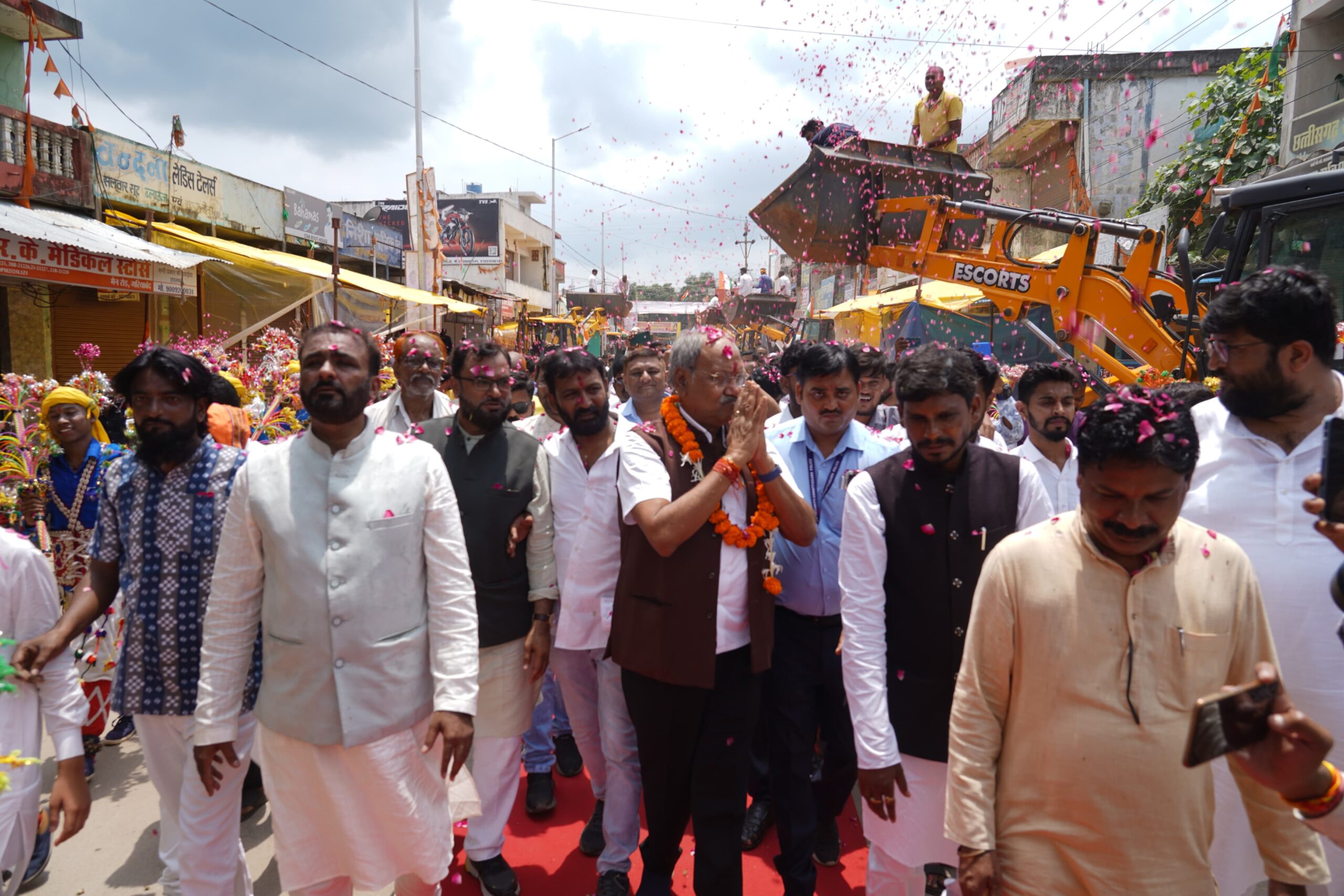 गरियाबंद में सांसद बृजमोहन अग्रवाल का ऐतिहासिक स्वागत