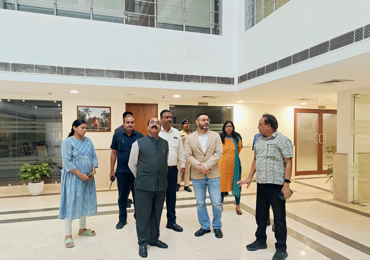 उप मुख्यमंत्री अरुण साव ने नई दिल्ली में ट्राइबल यूथ हॉस्टल और छत्तीसगढ़ निवास का किया निरीक्षण