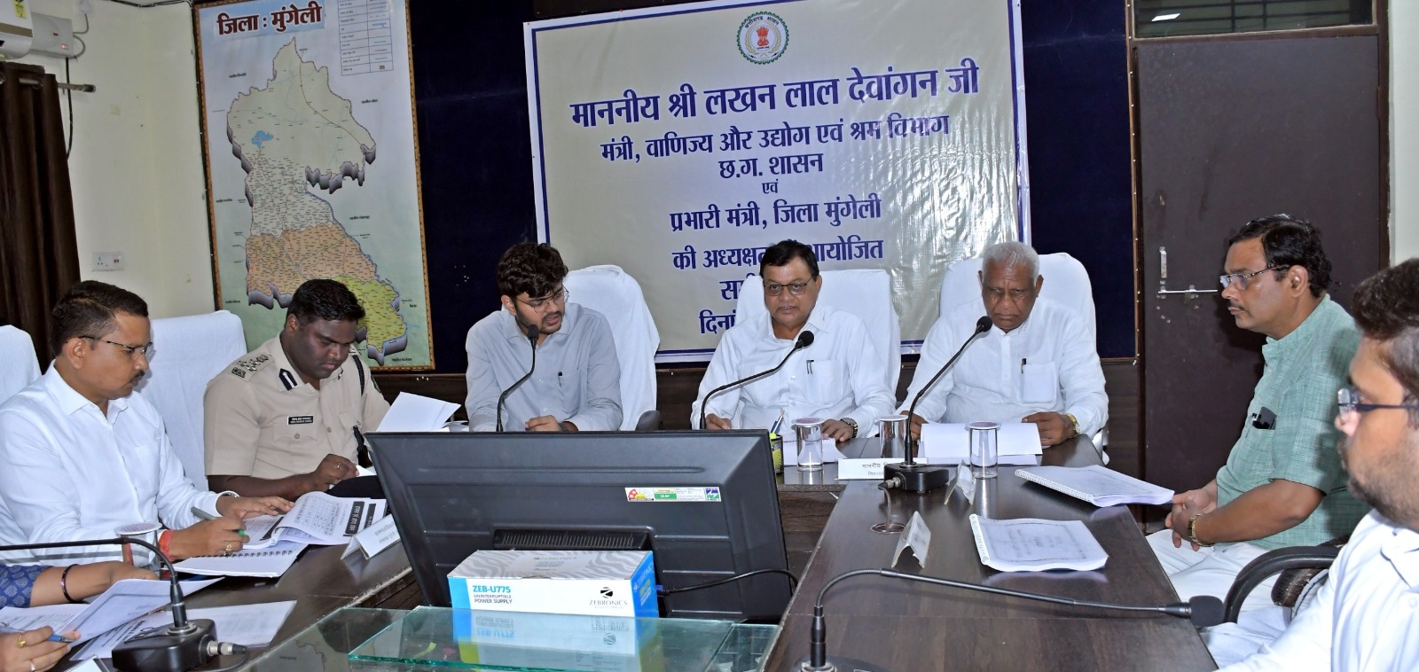 योजनाओं का जमीनी स्तर पर हो क्रियान्वयन: उद्योग मंत्री देवांगन