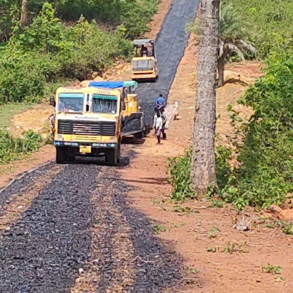 नियद नेल्लानार से बदल रही बस्तर की तस्वीर
