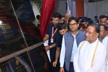 मुख्यमंत्री विष्णुदेव साय ने रायगढ़ जिले को दी 330 करोड़ 29 लाख रुपए के विकास कार्यों की सौगात