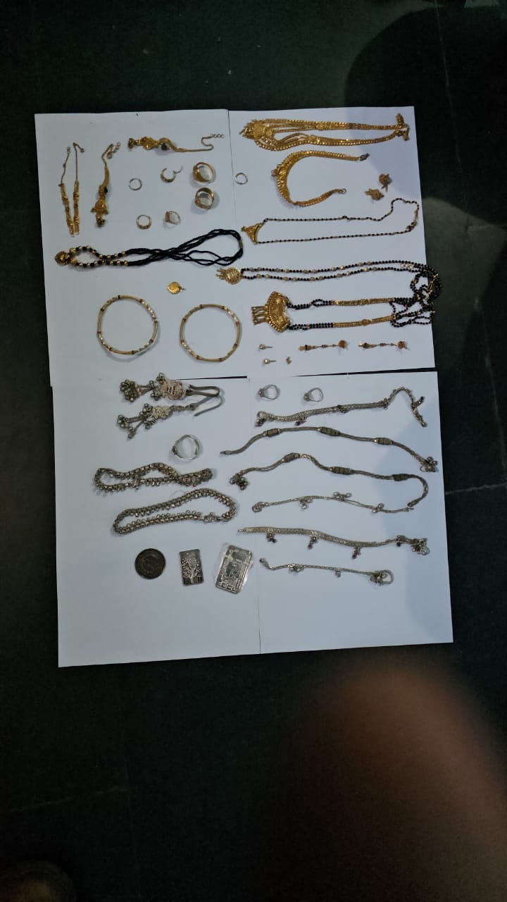 सूने मकान में चोरी करने वाला किशोर चंद घंटों में गिरफ्तार, ₹12 लाख की संपत्ति बरामद