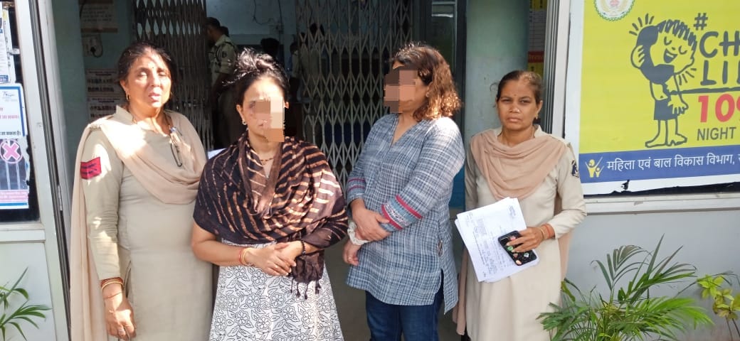 अवैध वसूली के मामले में शुभ्रा सिंह उर्फ नेहा तोमर गिरफ्तार