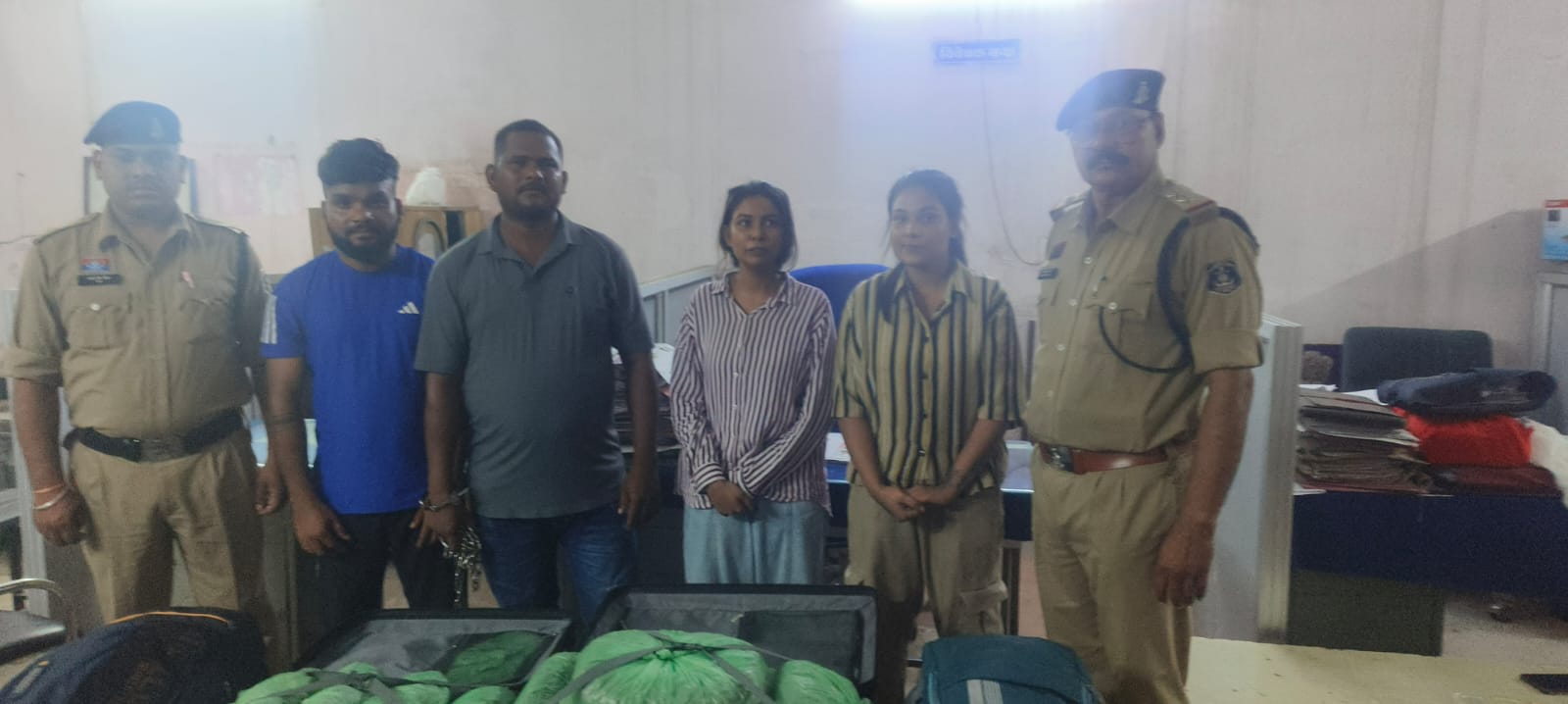 रायपुर: 23 किलो गांजा के साथ चार आरोपी गिरफ्तार, गंज थाना पुलिस और एटीएस की संयुक्त कार्रवाई