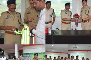 हरेली पर रायपुर पुलिस की अनोखी पहल, मवेशियों को पहनाए जा रहे रेडियम कॉलर बेल्ट