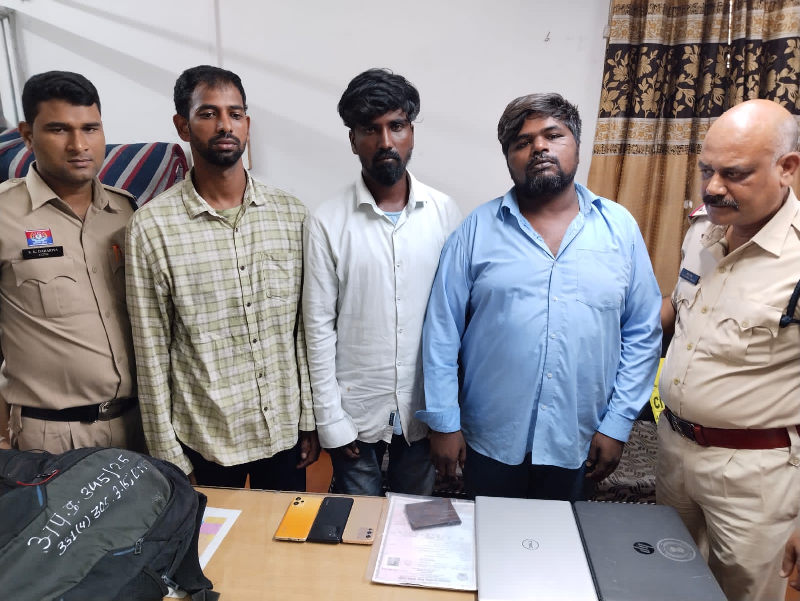 हॉस्टल में चोरी करने वाले तमिलनाडु के 3 आरोपी गिरफ्तार, 1.5 लाख का माल बरामद