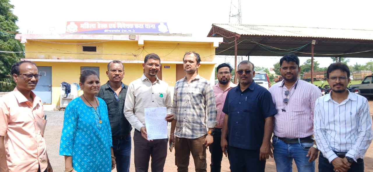 डोंगरगांव अस्पताल में नशे में धुत युवक ने मचाया उत्पात, पुलिस की लापरवाही पर उठे सवाल