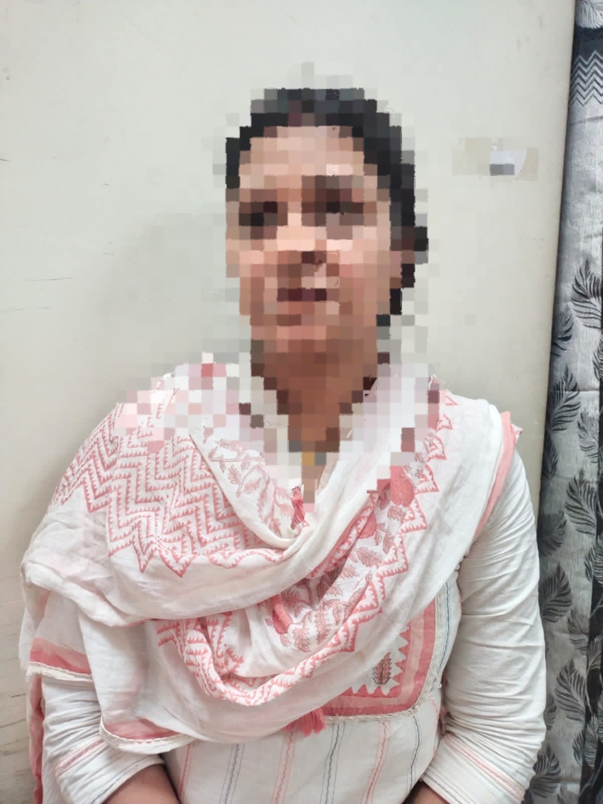 ग्राहक बनकर चोरी, उड़ीसा की महिला गिरफ्तार