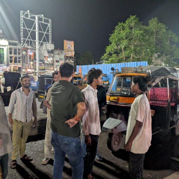 रायपुर में तड़के पुलिस की सघन चेकिंग, 60 संदिग्धों से पूछताछ